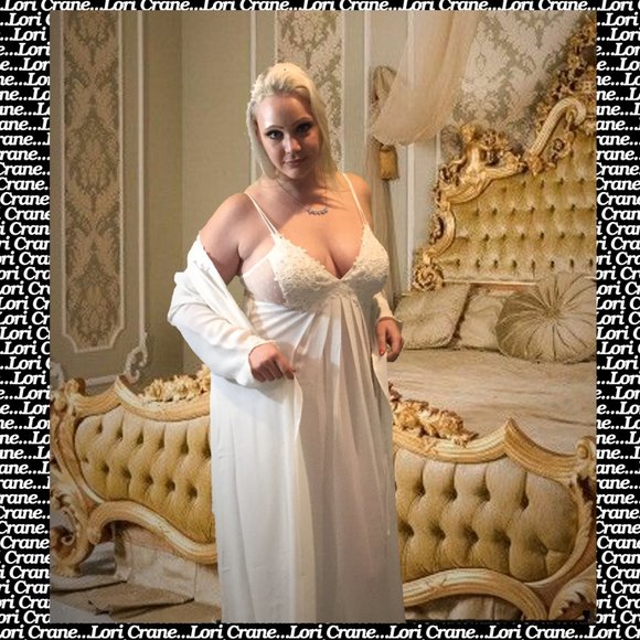 Isabella ivory bridal nightgown - Picture 10 of 10